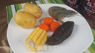 海参土豆饼的做法步骤：1