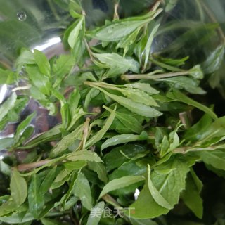 枸杞头粳米粥的做法步骤：2
