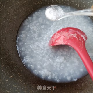 枸杞头粳米粥的做法步骤：5