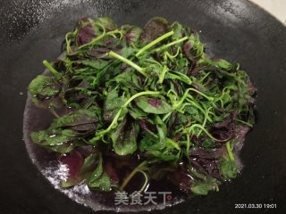 清炒红芥菜的做法步骤：4