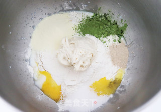 汪星人也爱烘培 | 软萌可爱狗骨头软欧的做法步骤：2