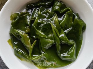捞汁小海带的做法步骤：2