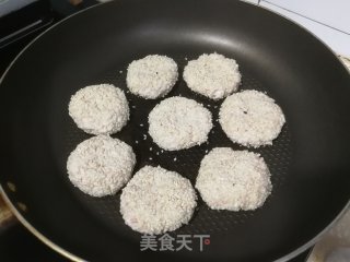 苹果糯米饼的做法步骤：7