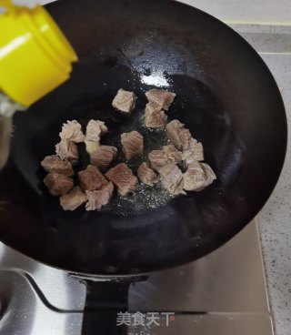 萝卜西红柿炖牛腩的做法步骤：5