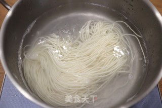 鸡蛋酱油面的做法步骤：7