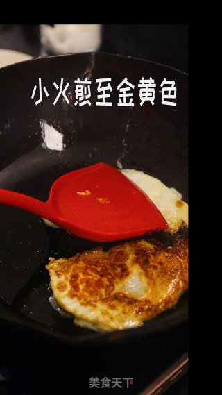 家常菜：辣椒炒荷包蛋~的做法步骤：4