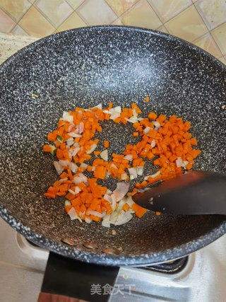 牛肉粒炒饭的做法步骤：8