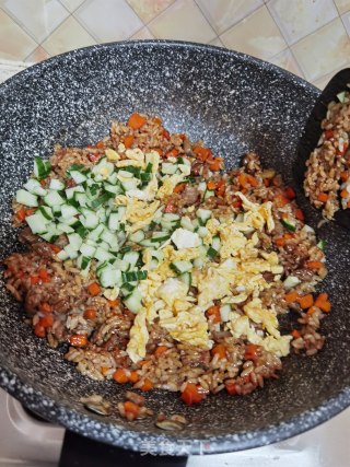 牛肉粒炒饭的做法步骤：16