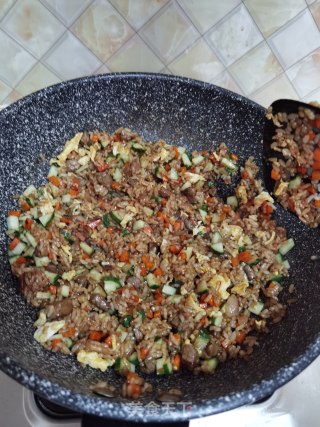 牛肉粒炒饭的做法步骤：17