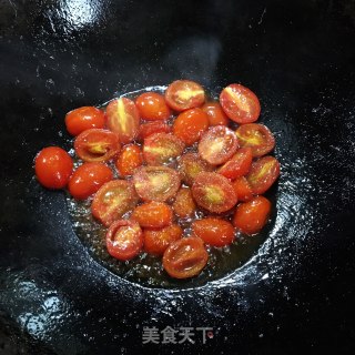 圣女果炒鸡蛋的做法步骤：5