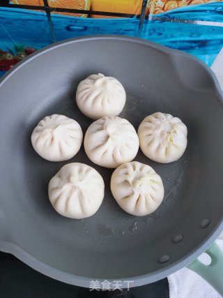 香干韭菜肉煎包的做法步骤：13