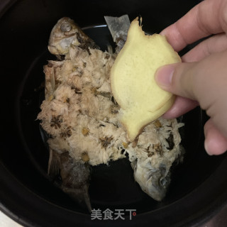 菊花鲫鱼汤的做法步骤：4