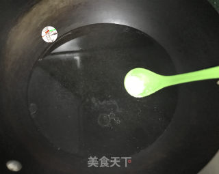香椿炒鸡蛋的做法步骤：4