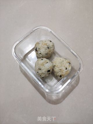 和风海苔酱油饭团的做法步骤：2