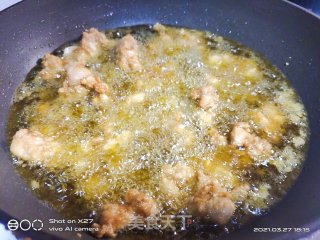 油炸鸡肉圣女果沙拉的做法步骤：4