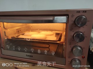 咸蛋黄肉松面包的做法步骤：13