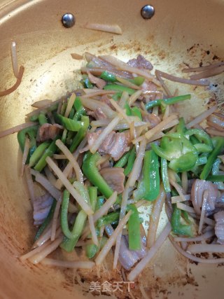 青椒炒土豆丝的做法步骤：6