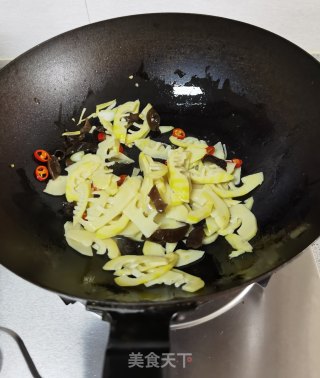 牛肉炒春笋的做法步骤：7