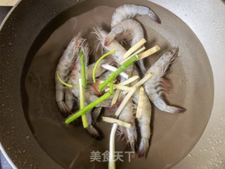 白灼大虾的做法步骤：4