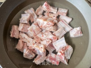 干锅排骨的做法步骤：3