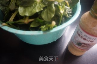 #春季野菜#麻酱菠菜的做法步骤：1
