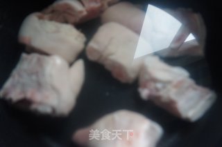 美容养颜食补平民菜——黄豆炖猪蹄的做法步骤：3