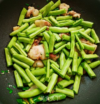 五花肉豆角焖面的做法步骤：12