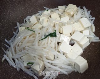 萝卜烩豆腐的做法步骤：3