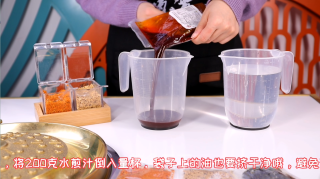 章鱼水煎肉的水煎汁怎么调？的做法步骤：1
