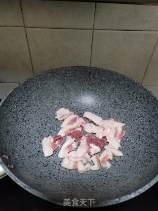 五花肉焖春笋的做法步骤：5