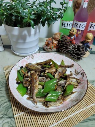 青椒豆鼓炒黄花鱼的做法步骤：10
