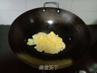 剁椒豆芽炒米粉的做法步骤：2