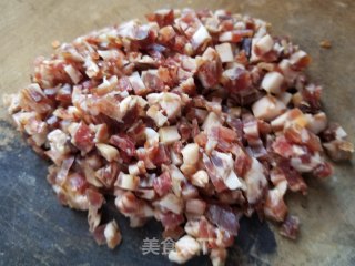 冬菇马蹄腊肠馅青团的做法步骤：4