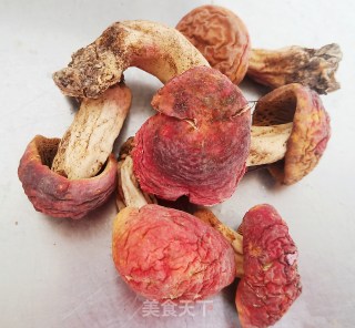 菌菇土鸡汤的做法步骤：5