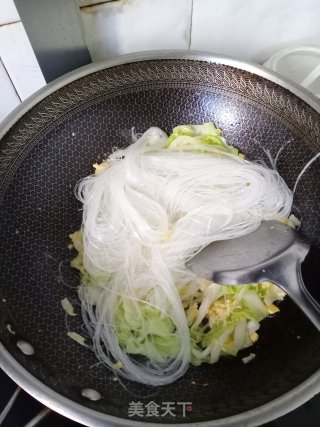 白菜炒粉丝的做法步骤：7
