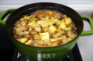 五花肉炖春笋的做法步骤：10