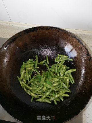 豆角炒鸡丝的做法步骤：5