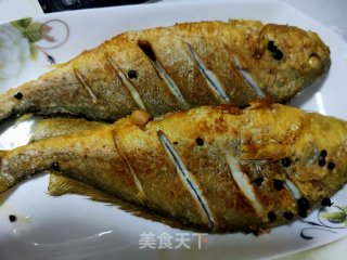红烧黄花鱼的做法步骤：6