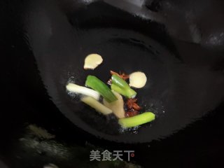 红烧丸子的做法步骤：2