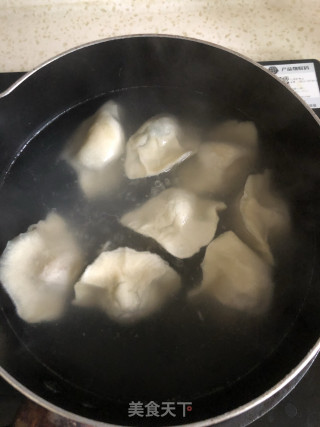 红汤饺子的做法步骤：2