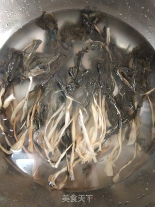 下火汤菜干猪肺汤！的做法步骤：5