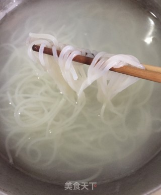 贡丸米粉的做法步骤：8