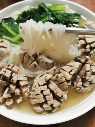 贡丸米粉的做法步骤：10