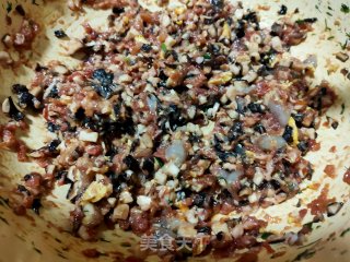 菠菜三鲜饺子的做法步骤：11