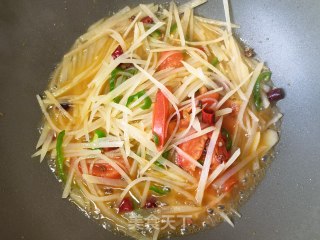 西红柿炒土豆丝的做法步骤：11