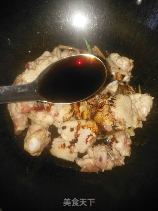 葱油焖鸡的做法步骤：5