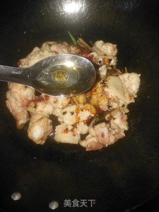 葱油焖鸡的做法步骤：6
