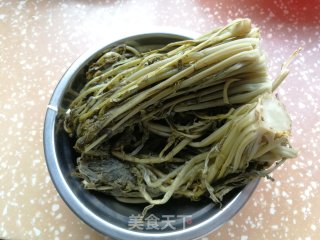 腌菜春笋炒肉丝的做法步骤：3