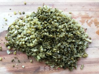 腌菜春笋炒肉丝的做法步骤：4