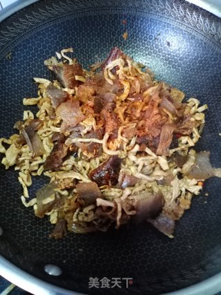腊肉炒萝卜干的做法步骤：8